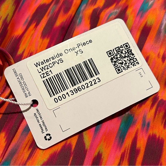 Lululemon Waterside One-Piece Swimsuit *B/C Cup
Harmonize Fluro Pink Multi - Picture 8 of 11
